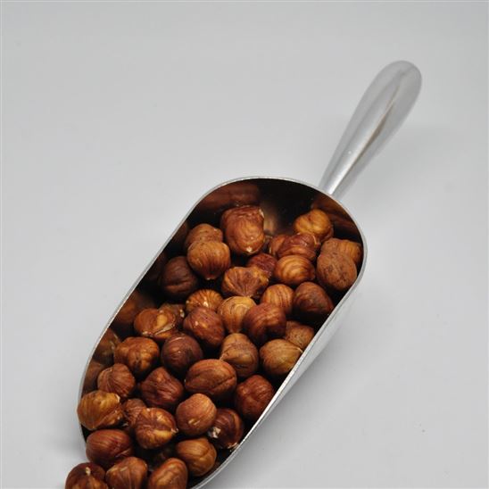 Avellana cruda